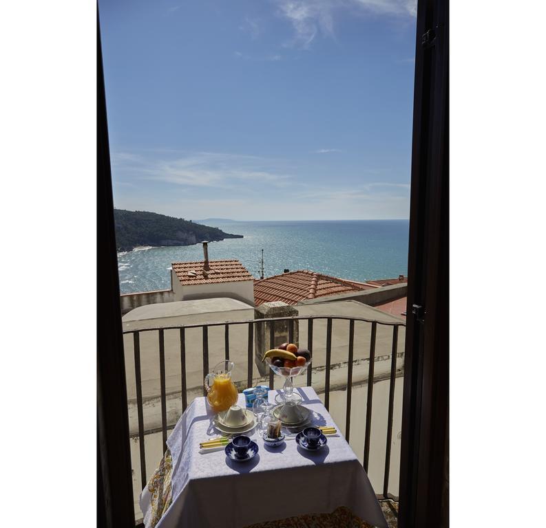 B&B Palazzo Della Torre Peschici Extérieur photo
